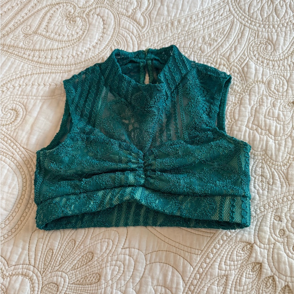 California kisses dance top size 6/7 excellent condition.